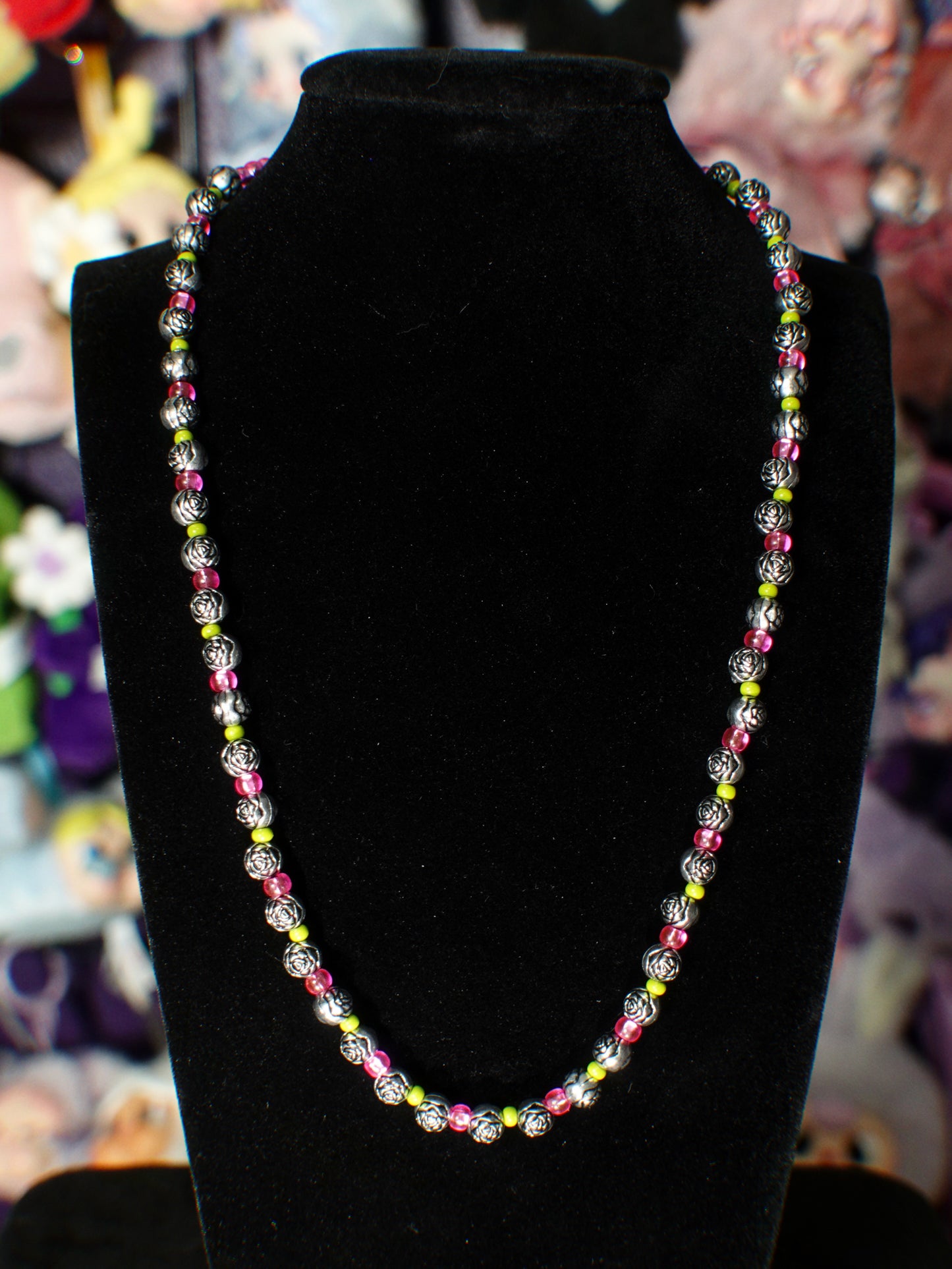 pink n green rose necklace