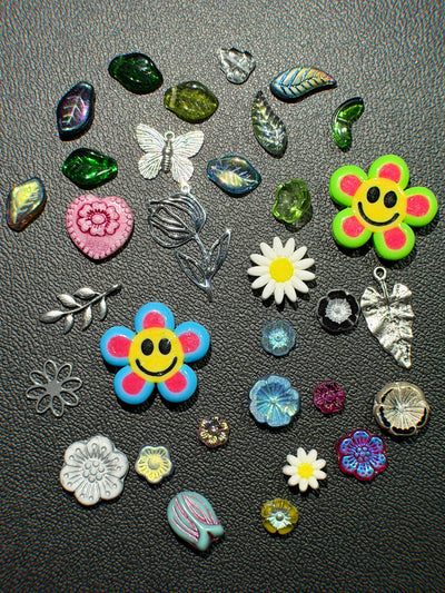 monthly mystery earring club <3